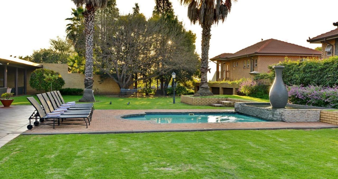 Anew Hotel Witbank Emalahleni Экстерьер фото