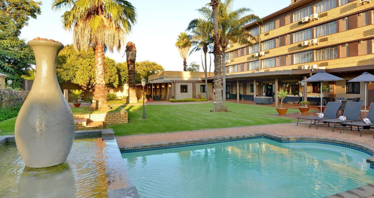 Anew Hotel Witbank Emalahleni Экстерьер фото