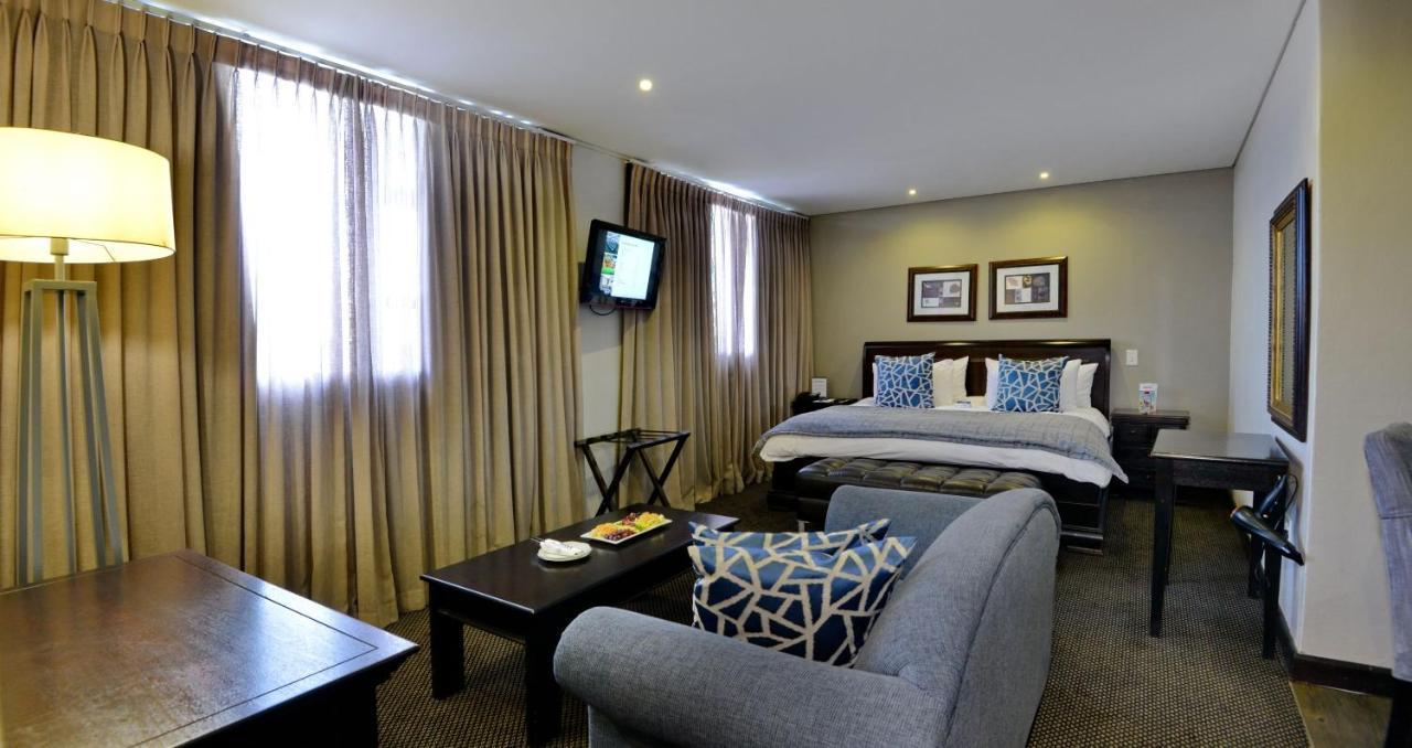 Anew Hotel Witbank Emalahleni Экстерьер фото