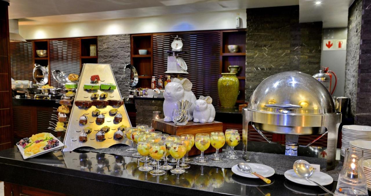 Anew Hotel Witbank Emalahleni Экстерьер фото